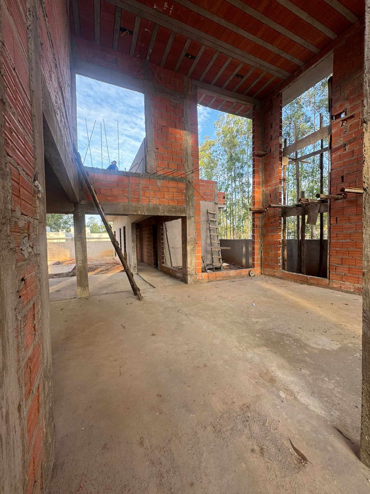 Casa com 3 dormit&oacute;rios &agrave; venda, 220 m&sup2; - Condom&iacute;nio Ninho Verde l - Porangaba - SP Rod: Presidente Castelo Branco  PORANGABA - 