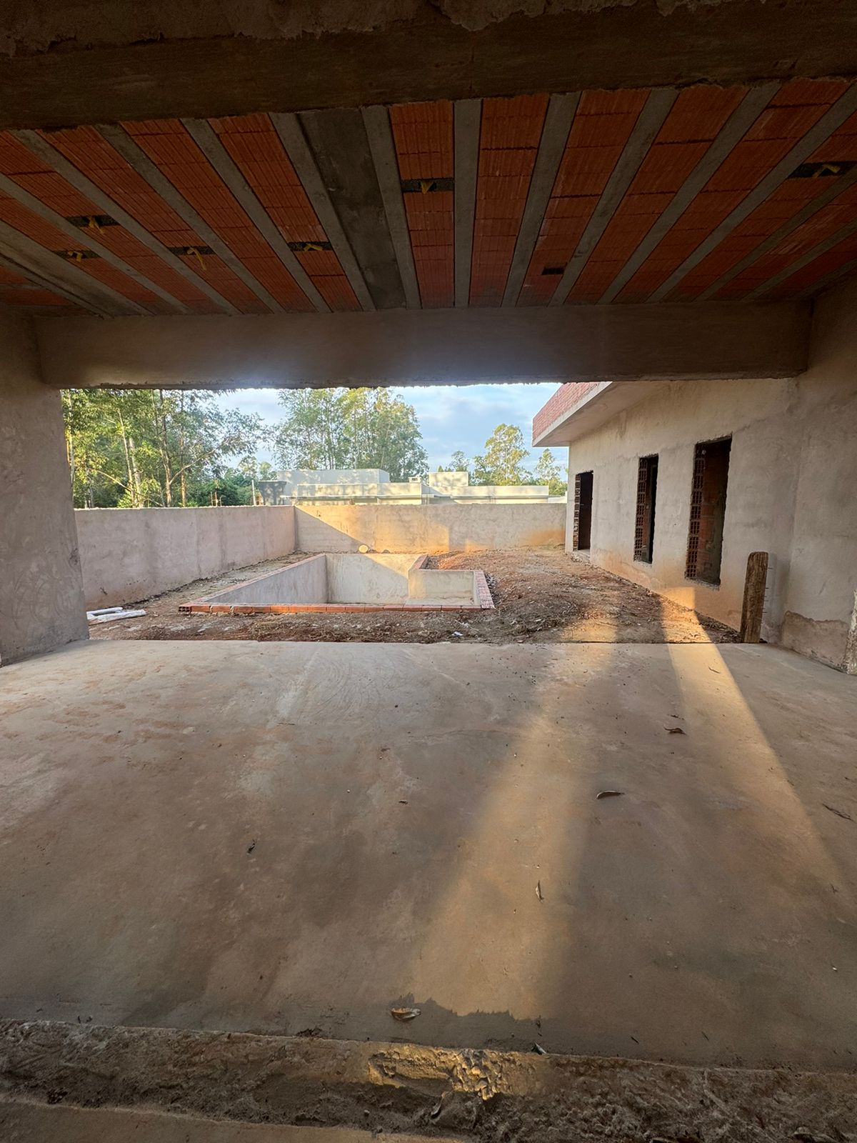 Casa com 3 dormit&oacute;rios &agrave; venda, 220 m&sup2; - Condom&iacute;nio Ninho Verde l - Porangaba - SP Rod: Presidente Castelo Branco  PORANGABA - 