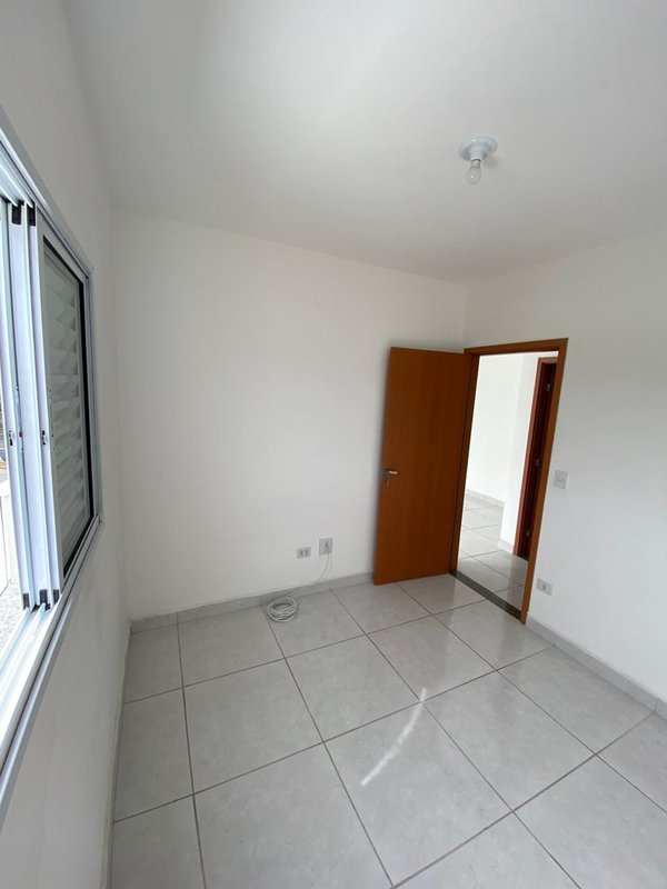 Apartamento 02 Dormitórios - Vila Cléo - Mogi das Cruzes - 