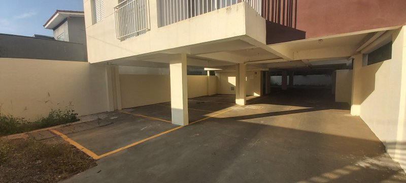 APARTAMENTO DE 2 DORMITORIOS NO JD. DAS PALMEIRAS EM BOITUVA/SP (área Central)  Boituva - 