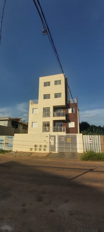 APARTAMENTO DE 2 DORMITORIOS NO JD. DAS PALMEIRAS EM BOITUVA/SP (área Central)  Boituva - 