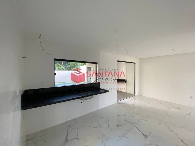 Casa em condomínio 4/4 sendo 1 suíte master (INDISPONÍVEL) Rua Sucupió Camaçari - 