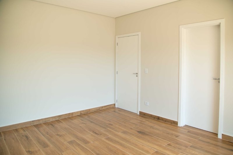 LINDA CASA: Al. Da Serenidade No. 366 – Q11 L03  – RESIDENCIAL ITAHYE 2 - Santana de Parnaíba - 