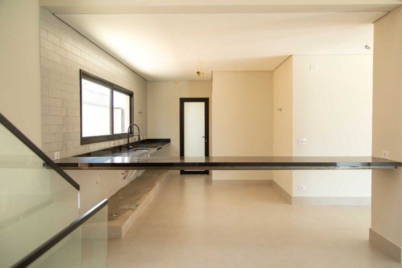 LINDA CASA: Al. Da Serenidade No. 366 – Q11 L03  – RESIDENCIAL ITAHYE 2 - Santana de Parnaíba - 