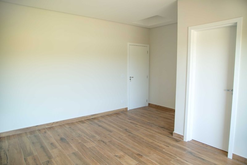 LINDA CASA: Al. Da Serenidade No. 366 – Q11 L03  – RESIDENCIAL ITAHYE 2 - Santana de Parnaíba - 