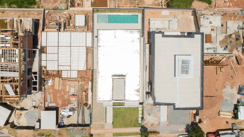 LINDA CASA: Al. Da Serenidade No. 366 – Q11 L03  – RESIDENCIAL ITAHYE 2 - Santana de Parnaíba - 