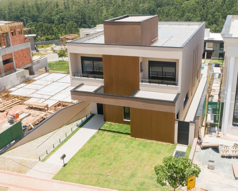 LINDA CASA: Al. Da Serenidade No. 366 – Q11 L03  – RESIDENCIAL ITAHYE 2 - Santana de Parnaíba - 
