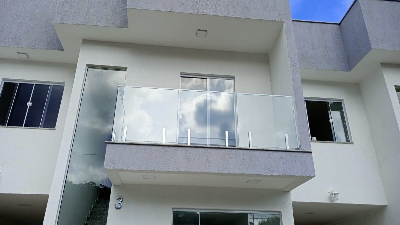 Casa com 3 dormitórios à venda, 90 m² por R$ 500.000 - Alto das Braunes - Nova Friburgo/RJ - Nova Friburgo - 