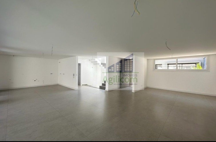 CASA DE CONDOMÍNIO À VENDA EM CAMPO BELO COM 4 DORMITÓRIOS Rua Vicente Leporace São Paulo - 