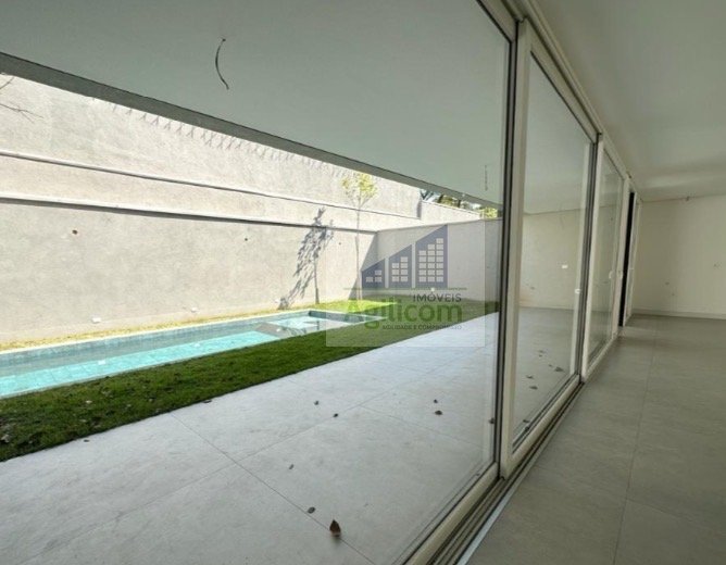 CASA DE CONDOMÍNIO À VENDA EM CAMPO BELO COM 4 DORMITÓRIOS Rua Vicente Leporace São Paulo - 