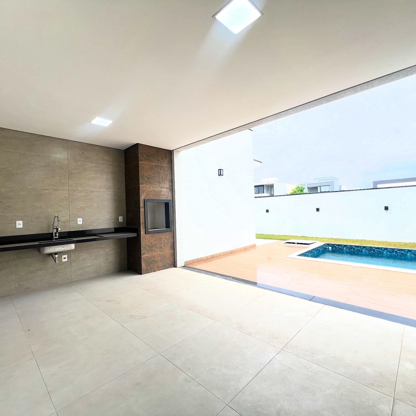 Casa com 3 dormit&oacute;rios &agrave; venda,240m&sup2; - Alphaville Nova Esplanada III - Votorantim - SP Alameda Nova Zelândia Votorantim - 