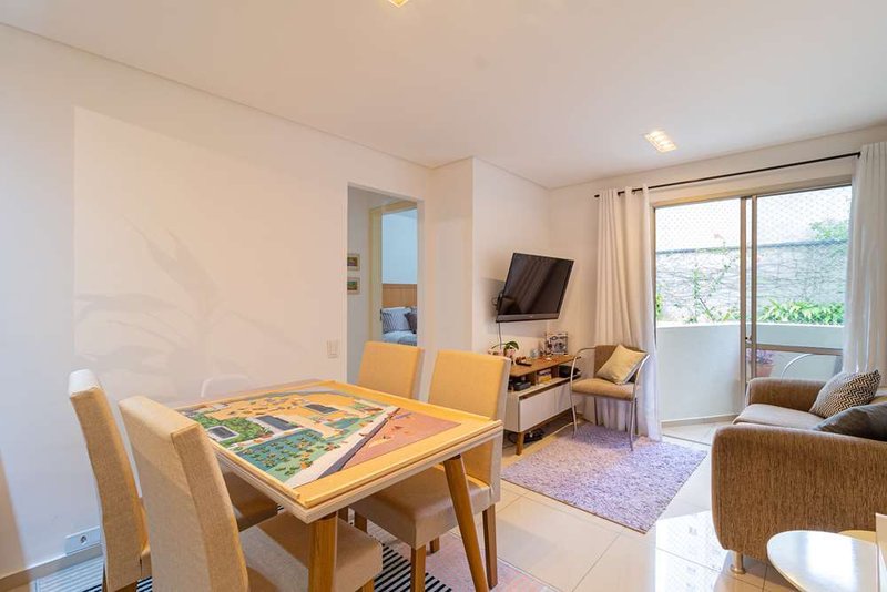 Apartamento a venda - Vila Gumercindo -  2 dormitórios 44m² R. Vig. Albernaz São Paulo - 
