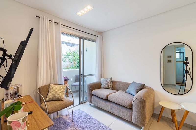 Apartamento a venda - Vila Gumercindo -  2 dormitórios 44m² R. Vig. Albernaz São Paulo - 