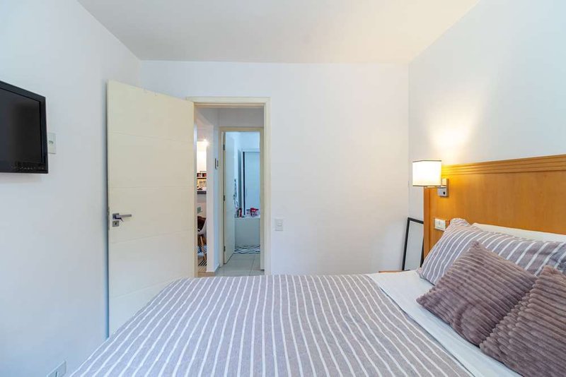Apartamento a venda - Vila Gumercindo -  2 dormitórios 44m² R. Vig. Albernaz São Paulo - 