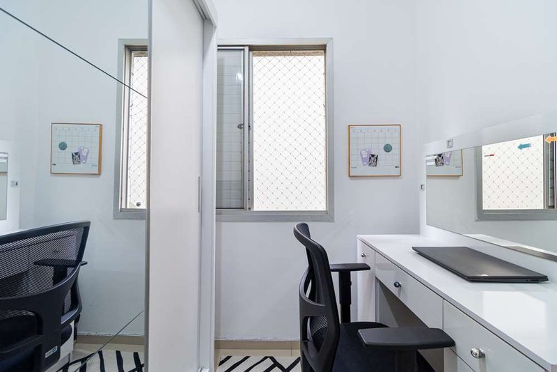 Apartamento a venda - Vila Gumercindo -  2 dormitórios 44m² R. Vig. Albernaz São Paulo - 