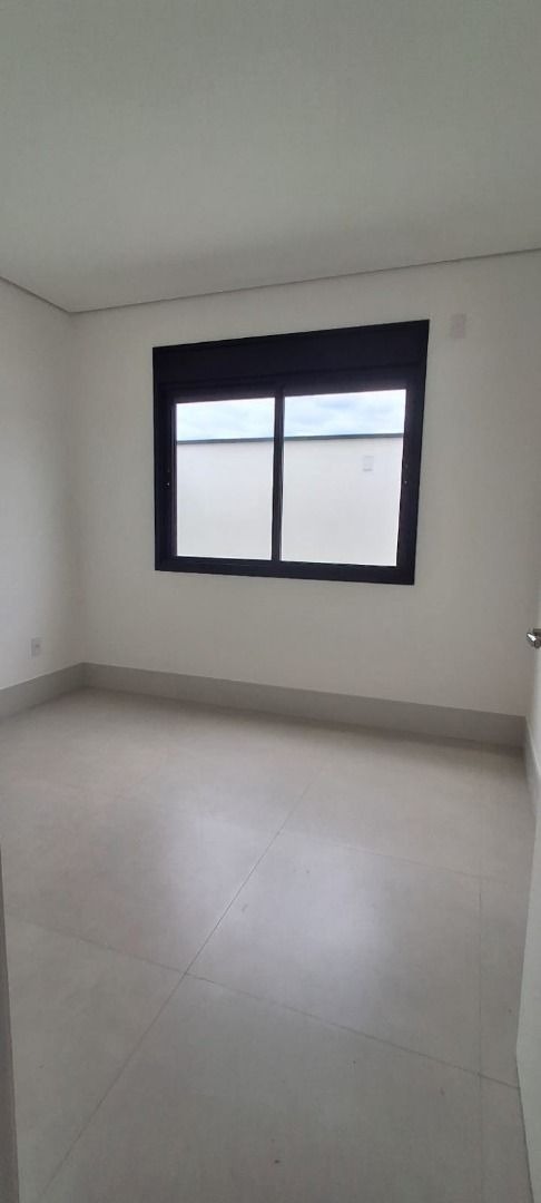 Casa com 3 dormit&oacute;rios &agrave; venda,230m&sup2; - Alphaville Nova Esplanada III - Votorantim - SP Alameda Nova Zelândia Votorantim - 