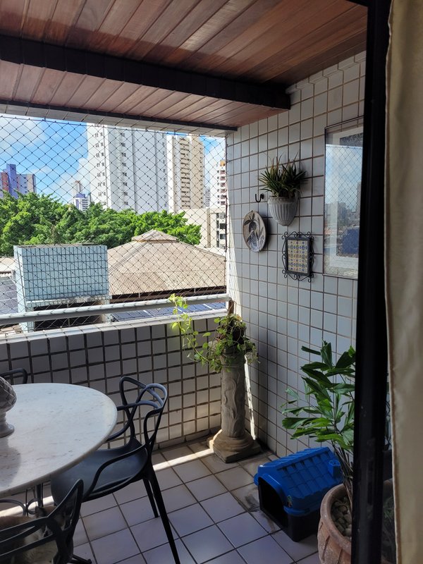 Apartamento no Aeroclube, c/ 4/4, 03 varandas, DCE, 02 suites - João Pessoa - 