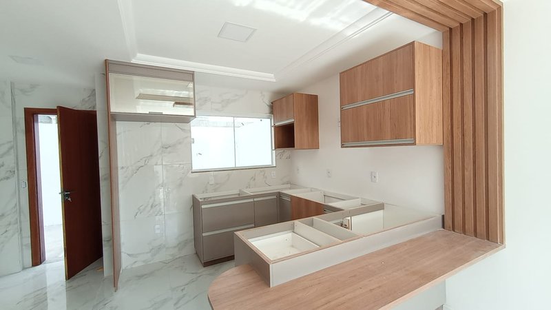 Casa com 3 dormitórios à venda, 90 m² por R$ 550.000 - Nova Suiça - Nova Friburgo/R - Nova Friburgo - 