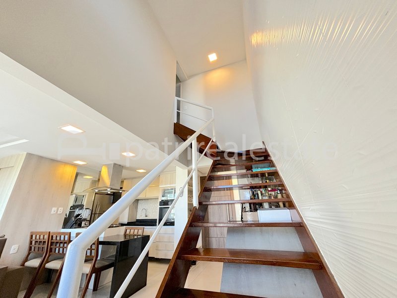 Cobertura Triplex 125 m² Mobiliada com 3 Suítes 4 Banheiros 2 vagas. Meireles Fortaleza CE Rua Coronel Jucá Fortaleza - 