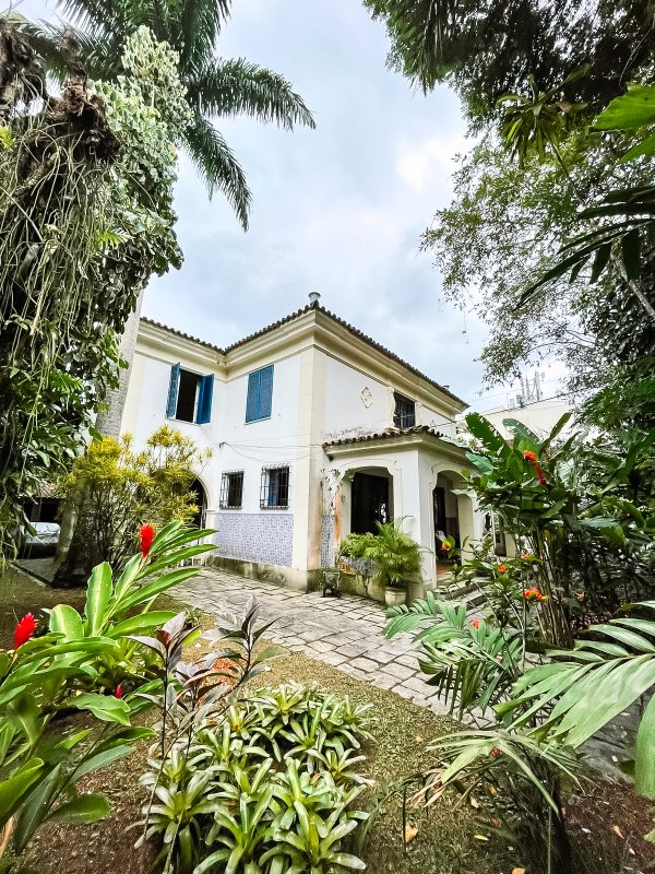 Casa clássica no Alto Jardim Botânico - Rio de Janeiro - 