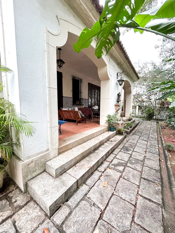 Casa clássica no Alto Jardim Botânico - Rio de Janeiro - 