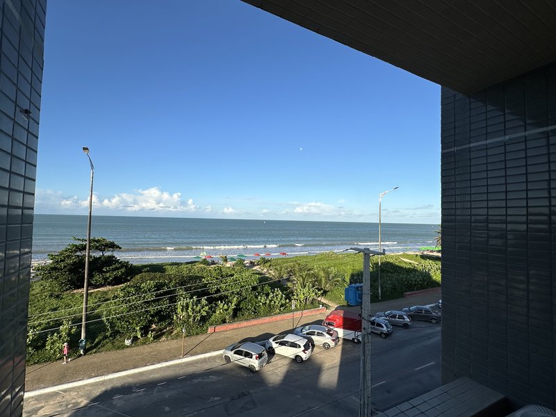 Vende-se flat na beira-mar do Bessa, com vista definitiva - João Pessoa - 