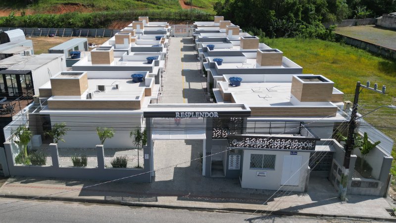 Casa 2 no Condomínio Residencial Resplendor Rua Geraldo Cardoso Balneário Piçarras - 