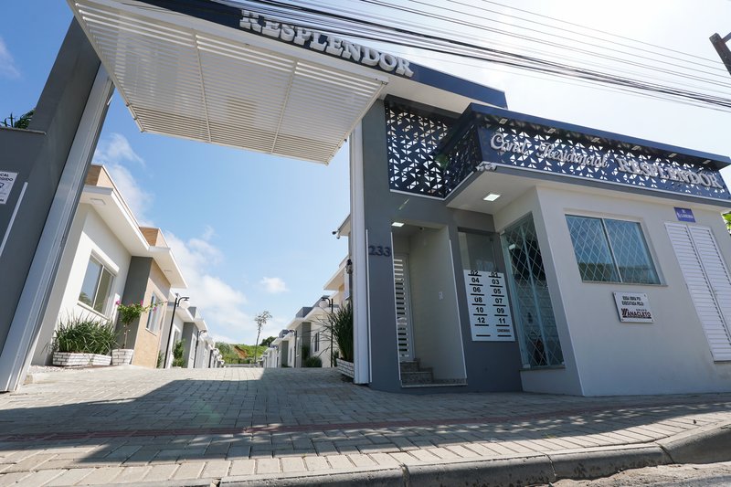 Casa 2 no Condomínio Residencial Resplendor Rua Geraldo Cardoso Balneário Piçarras - 