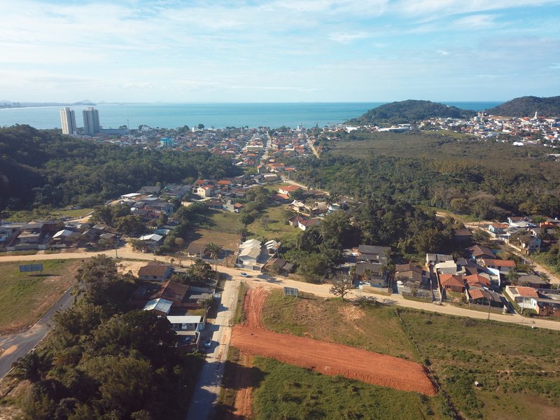 Terreno em Penha à 1000 metros do mar Rua Nair José da Cunha Penha - 