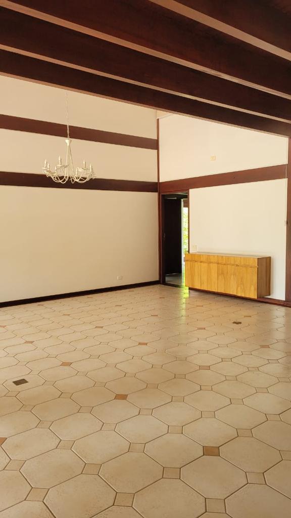 Casa com 4 dormit&oacute;rios &agrave; venda,1227m&sup2; - Condom&iacute;nio Lago Azul Golfe Clube - Ara&ccedil;oiaba -SP Rodovia Raposo Tavares Araçoiaba da Serra - 