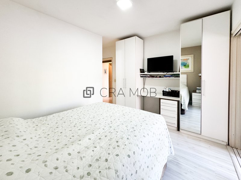 Apartamento 2 dormitórios, 1 suíte, 84m² no bairro Bom Fim Rua Felipe Camarão Porto Alegre - 