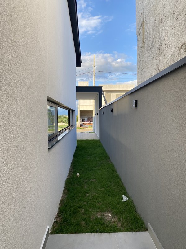 Condomínio Quinta das Palmeiras Estrada Municipal Itapecirica Taubaté - 
