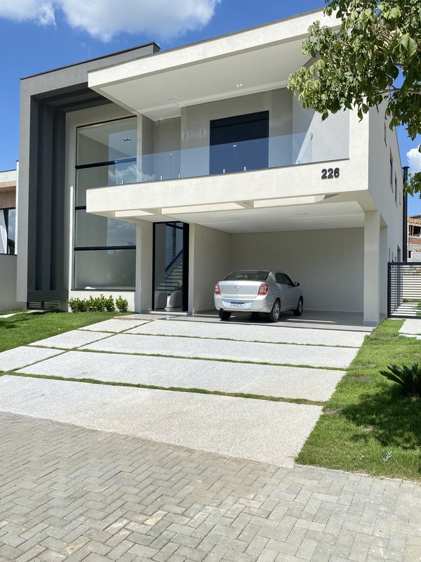 Condomínio Alphaville 2 Rua dos Pequis São José dos Campos - 