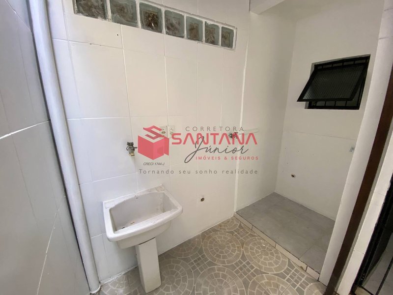Casa em condomínio com 2 suítes (INDISPONÍVEL) Rua Ana C B Dias Lauro de Freitas - 