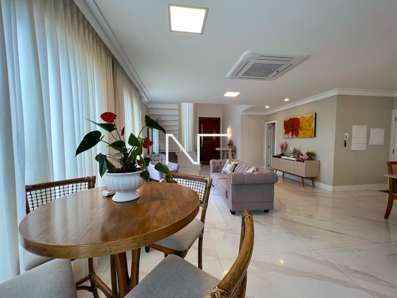 linda casa 4 quartos finamente montada e decorada no Boulevard Mar d'ulé Rodovia do Sol Guarapari - 