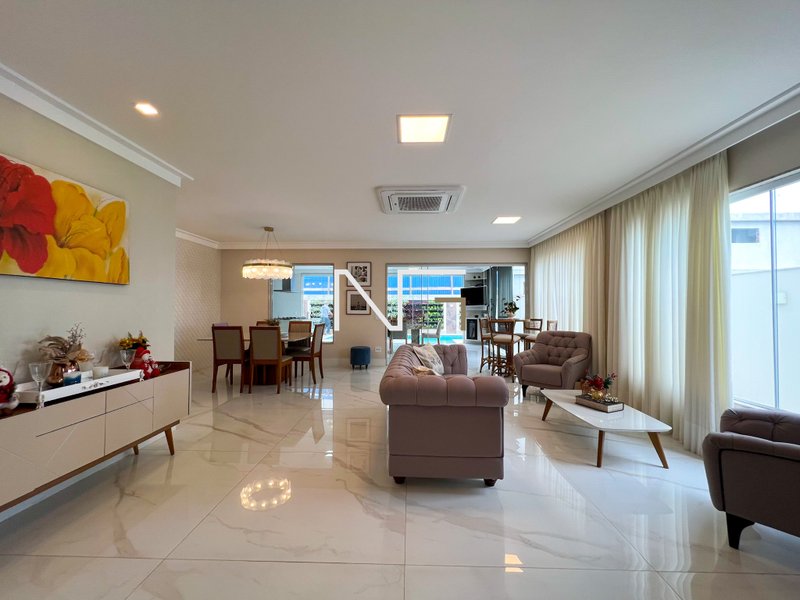 linda casa 4 quartos finamente montada e decorada no Boulevard Mar d'ulé Rodovia do Sol Guarapari - 