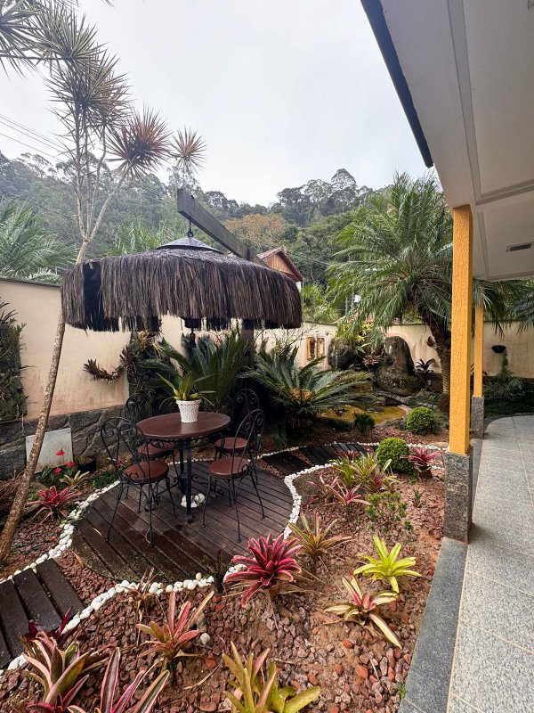 Casa com 4 dormitórios à venda por R$ 2.000.000 - Parque D.João VI - Nova Friburgo/RJ - Nova Friburgo - 