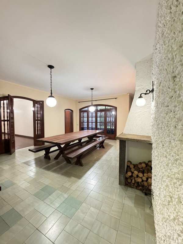 Casa  c/4 dormitórios à venda, 544 m² por R$ 2.200.000- Parque São Clemente- Nova Friburgo - Nova Friburgo - 