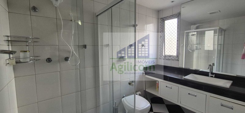 APARTAMENTO À VENDA NO BROOKLIN COM 1 SUÍTE E 1 VAGA Rua Guararapes São Paulo - 