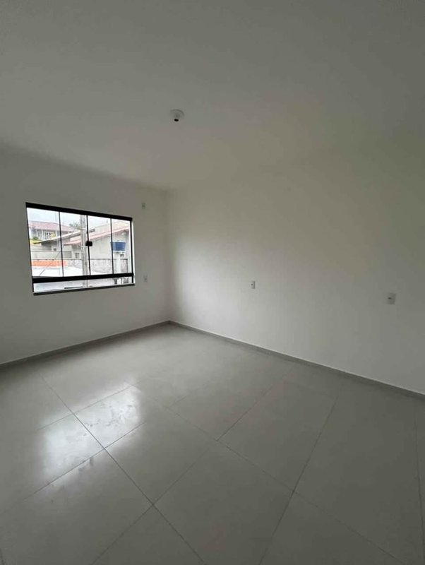 APARTAMENTO COM 2 DORMITÓRIOS NO LAGEADO BAIXO - Guabiruba - 