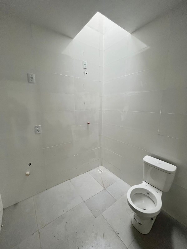CASA COM 1 SUÍTE MAIS 2 DORMITÓRIOS NA VOLTA GRANDE - Brusque - 