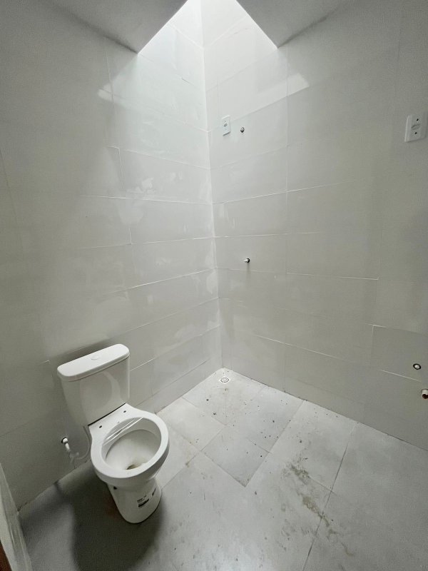 CASA COM 1 SUÍTE MAIS 2 DORMITÓRIOS NA VOLTA GRANDE - Brusque - 
