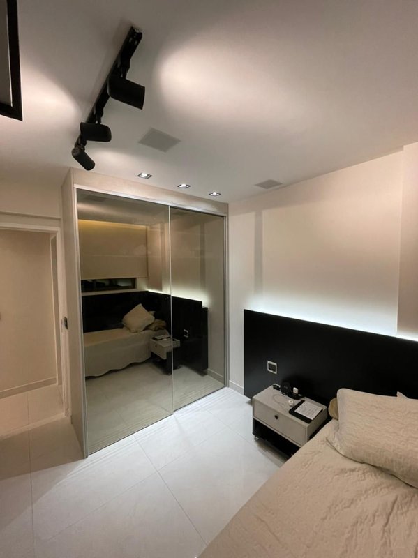 Apartamento à venda com 3 quartos sendo 1 suite, 98m² por R$ 1.200.000,00 Rua Francisco da Cunha  Recife - 