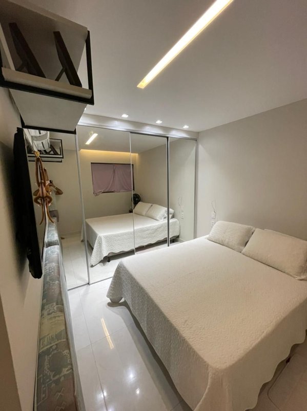 Apartamento à venda com 3 quartos sendo 1 suite, 98m² por R$ 1.200.000,00 Rua Francisco da Cunha  Recife - 