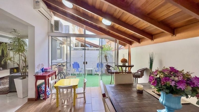 R$ 915.000 - CONDOMÍNIO VIVENDA ECOVILLE - 158M2 - 3 DORM - SÓTÃO - 2 VAGAS Avenida Willy Eugênio Fleck Porto Alegre - 