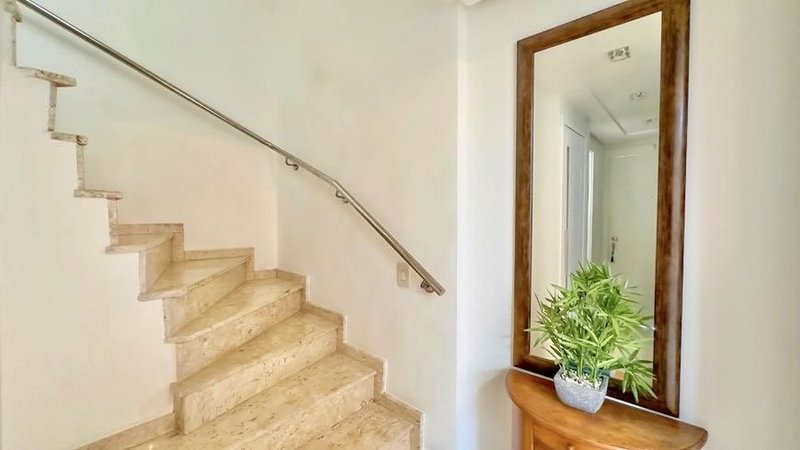 R$ 915.000 - CONDOMÍNIO VIVENDA ECOVILLE - 158M2 - 3 DORM - SÓTÃO - 2 VAGAS Avenida Willy Eugênio Fleck Porto Alegre - 