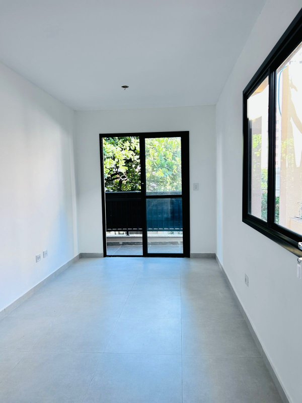 Apartamentos com1 dormitorio e sacada proximo ao Metrô Tucuruvi Rua João Rosa São Paulo - 