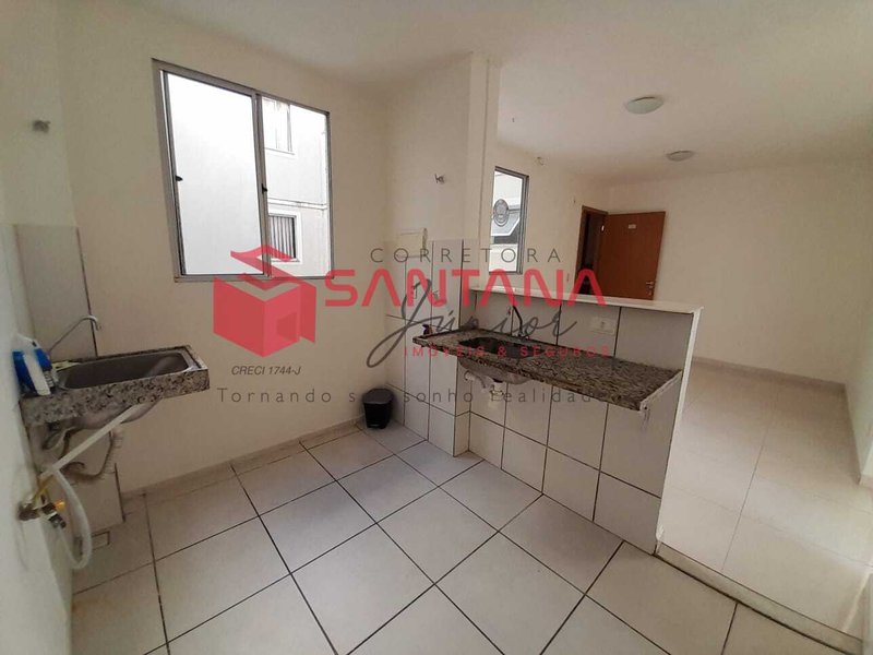 Apartamento para locação com 2 quartos. (INDISPONÍVEL) Rua Jurema Lauro de Freitas - 