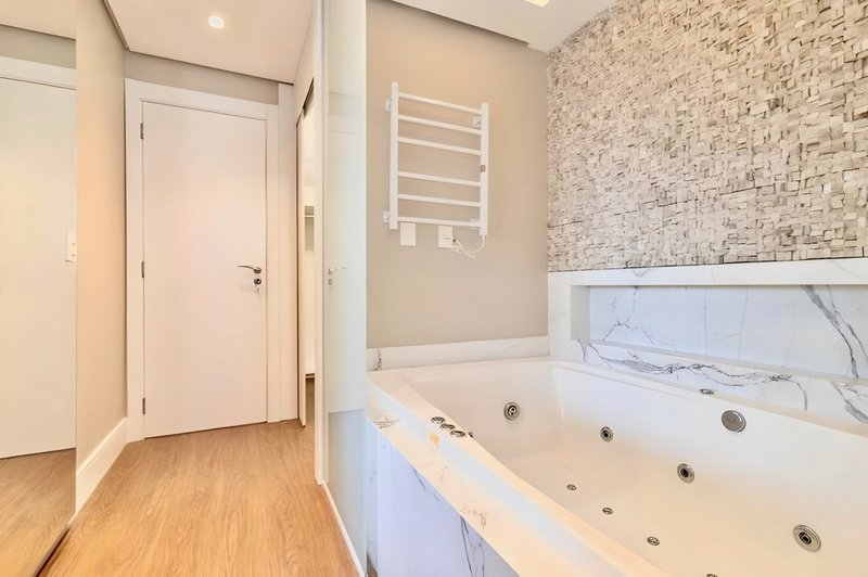 R$ 1.850.000 - FLOAT RESIDENCES - APARTAMENTO DE CINEMA - 99M2 - 3 DORM - VISTA - 2 VAGAS Avenida Senador Tarso Dutra Porto Alegre - 