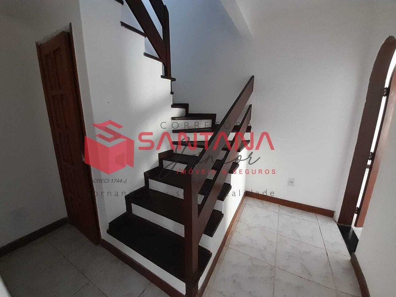 Casa mobiliada com 5/4 para locação em Vilas do Atlântico  (INDISPONÍVEL) Rua Praia Funda Lauro de Freitas - 